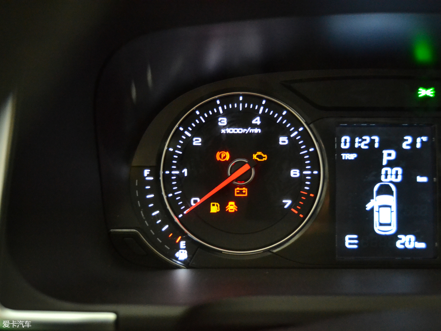 2017�̩T600 Coupe 1.5T  �Ԅ����F��