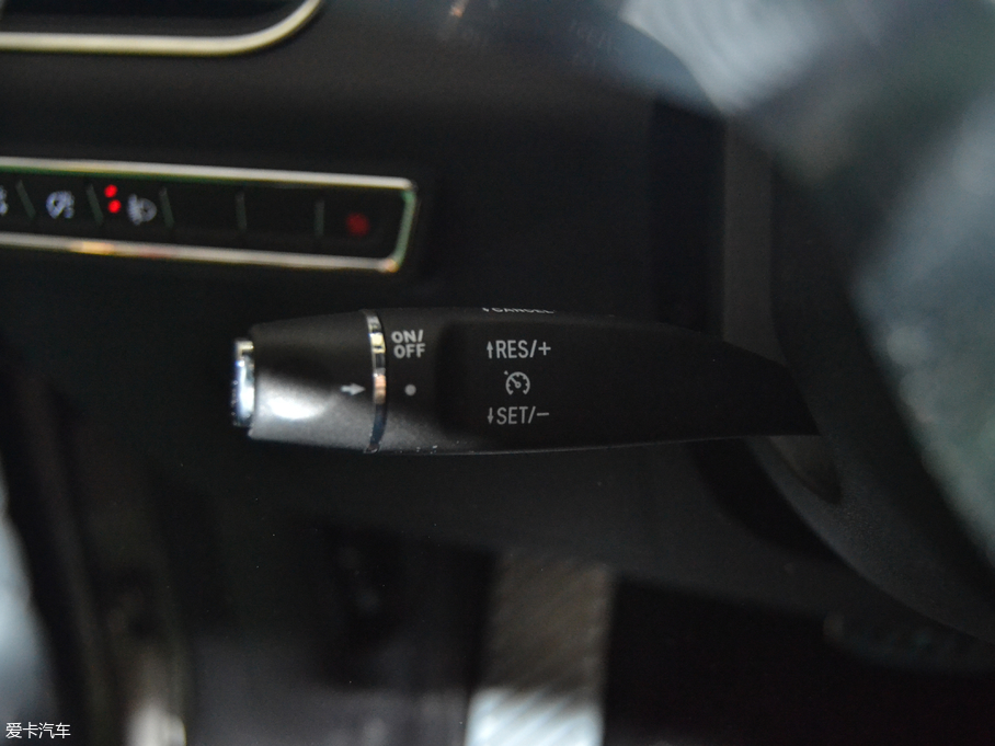 2017�̩T600 Coupe 1.5T  �Ԅ����F��