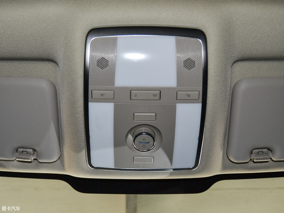 2017�̩T600 Coupe 1.5T  �Ԅ�(d��ng)���F��