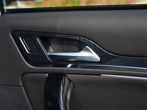 2017��1.5T  �ԄӺ��A�� ���g����