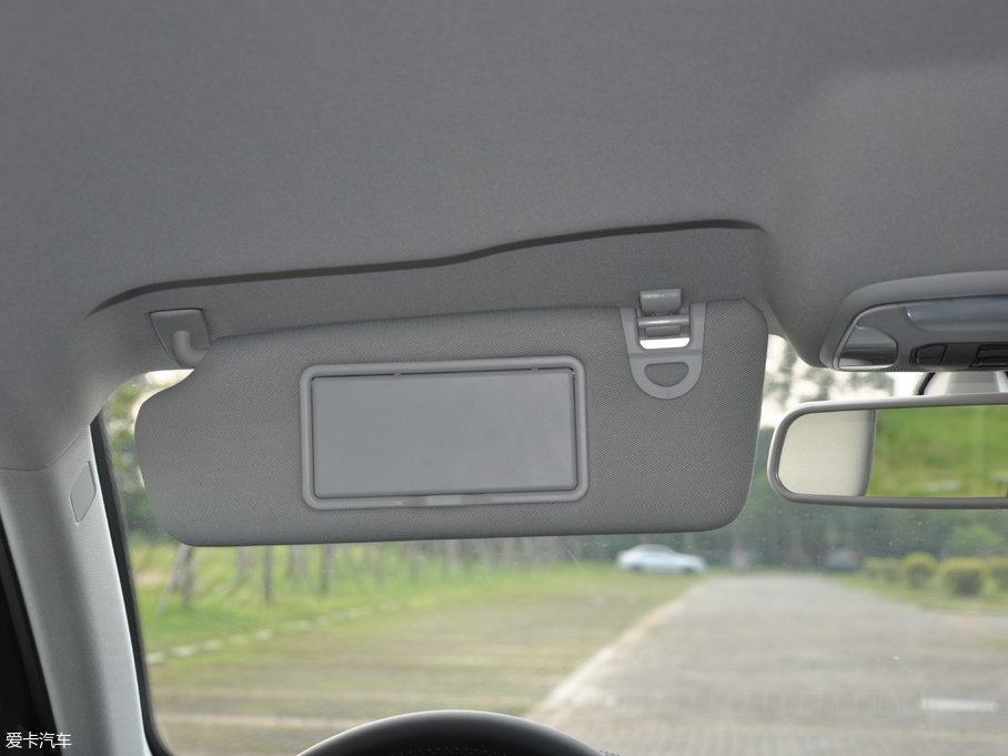 2017̩SR7 1.5T CVTħ֮İ V