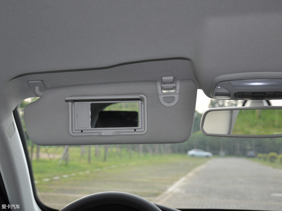 2017̩SR7 1.5T CVTħ֮İ V