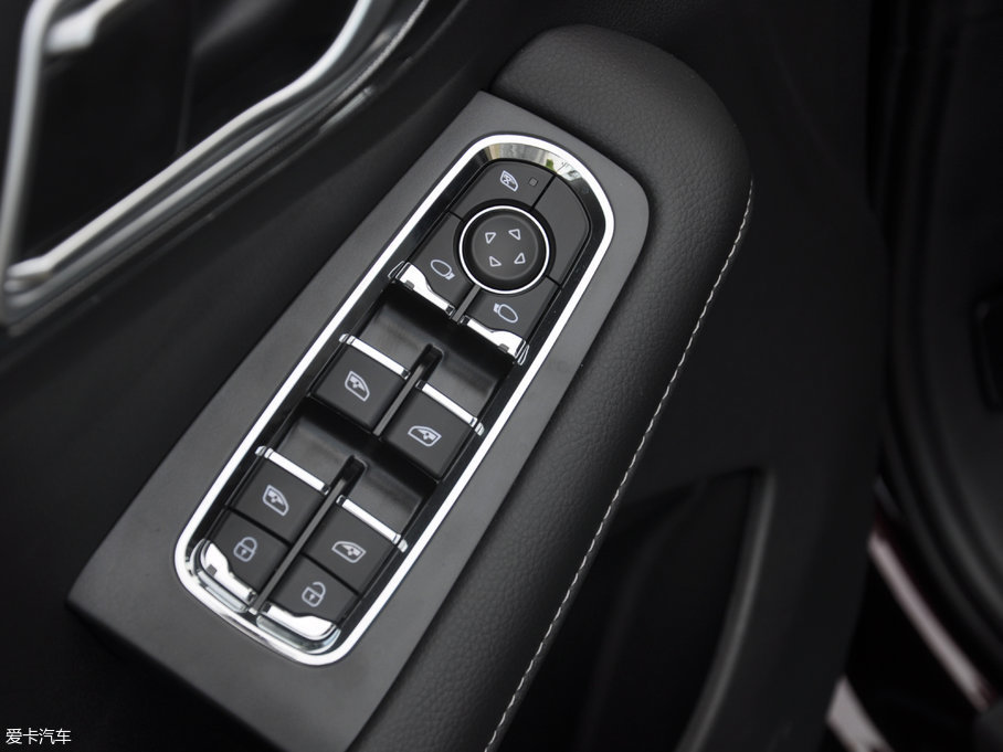 2017̩SR7 1.5T CVTħ֮İ V