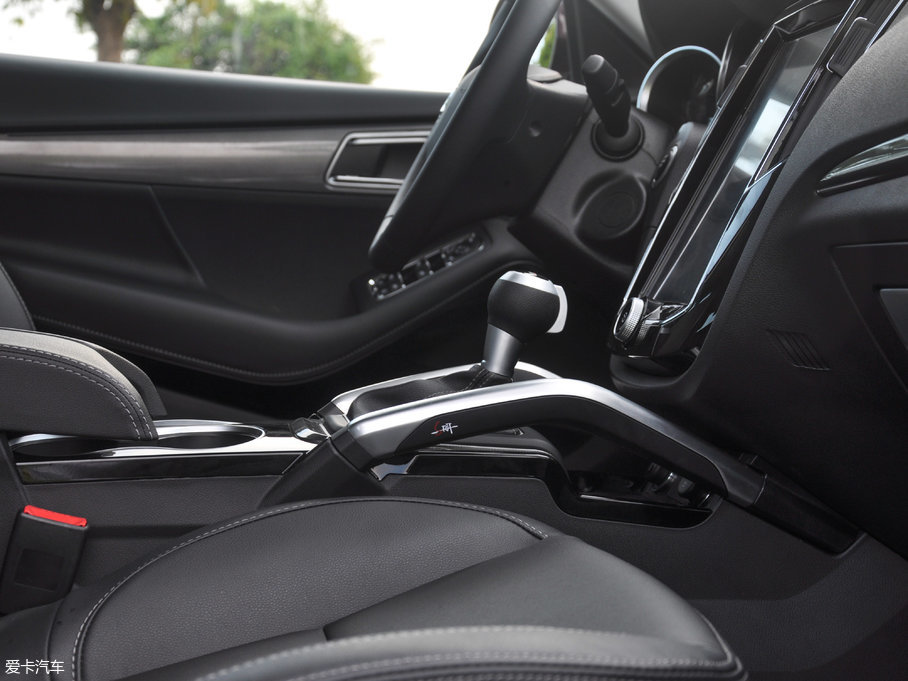 2017̩SR7 1.5T CVTħ֮İ V