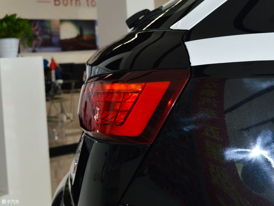 2017̩SR7 1.5T CVTħ֮İ V