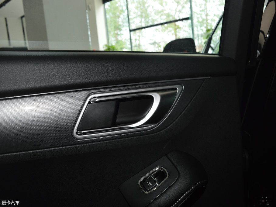 2017̩SR7 1.5T CVTħ֮İ V