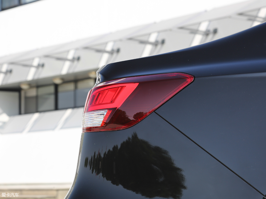 2017̩Z700 Z700H 1.8T ԄŞ