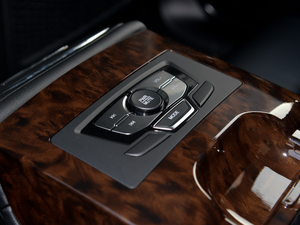 2017Z700H 1.8T ԄF g