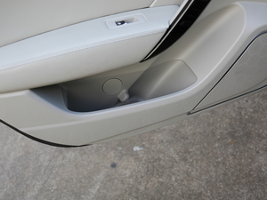 2017Z700H 1.8T ԄŞ g