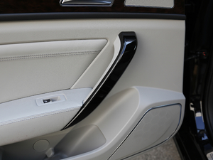 2017Z700H 1.8T ԄŞ g