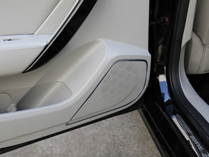 2017Z700H 1.8T ԄŞ g