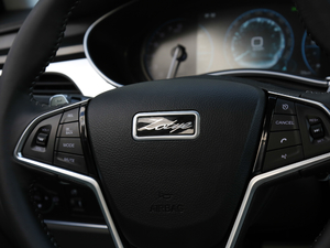 2017Z700H 1.8T ԄŞ п؅^(q)