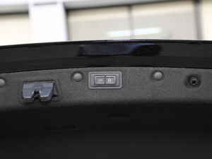 2017Z700H 1.8T ԄŞ п؅^(q)