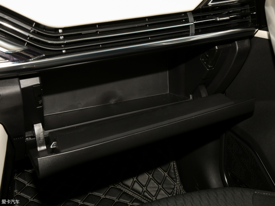 2018̩T500 1.5T ԄӺA