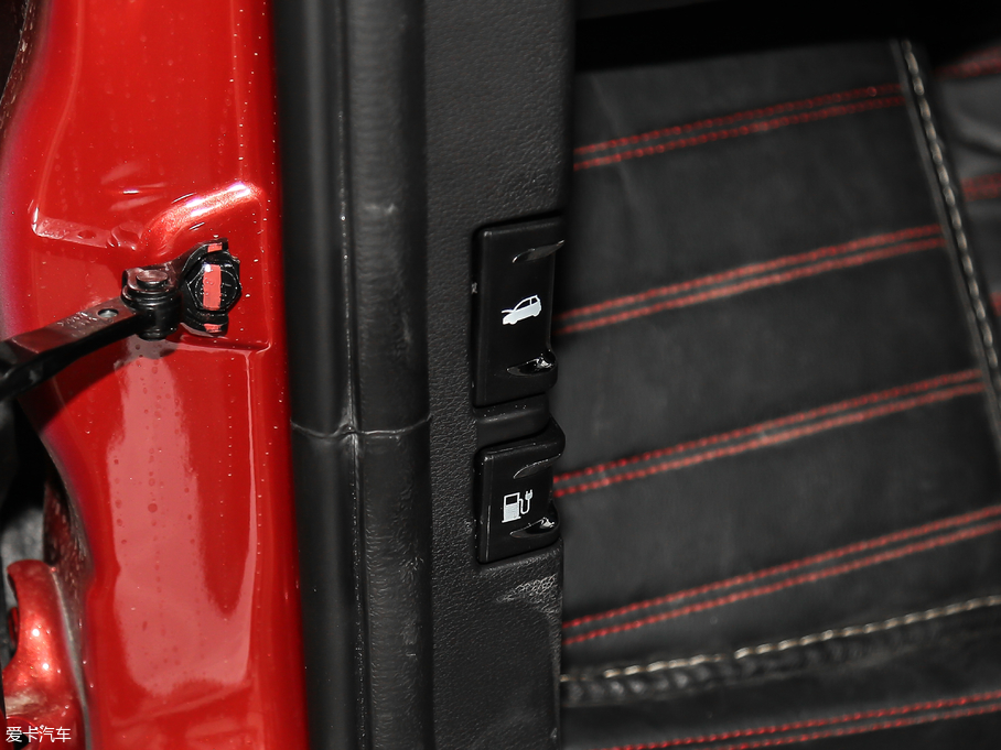 2018�̩E200 �w�~��