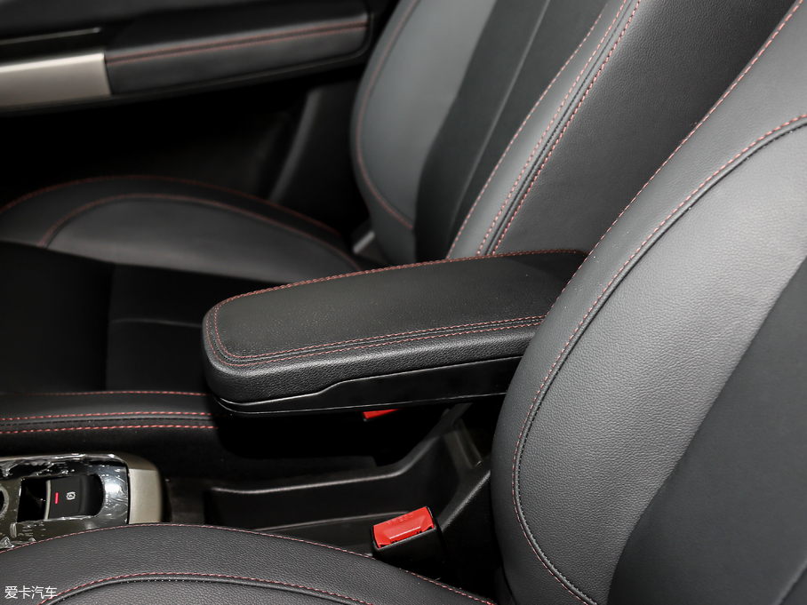 2018�̩E200 �w�~��