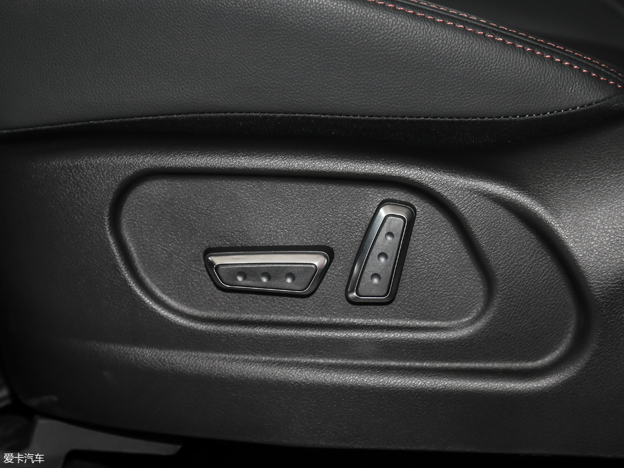 2018�̩E200 �w�~��