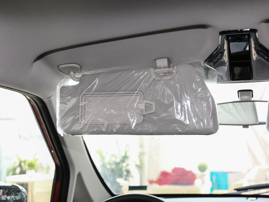 2018�̩E200 �w�~��