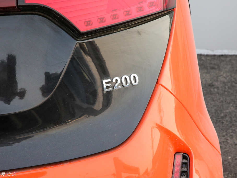 2018�̩E200 ���R��