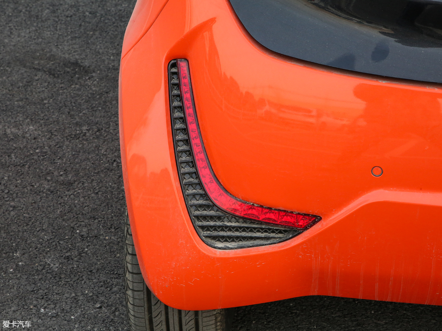 2018�̩E200 ���R��