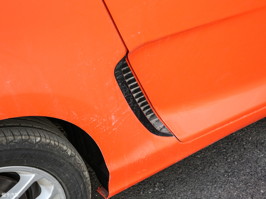 2018�̩E200 ���R��