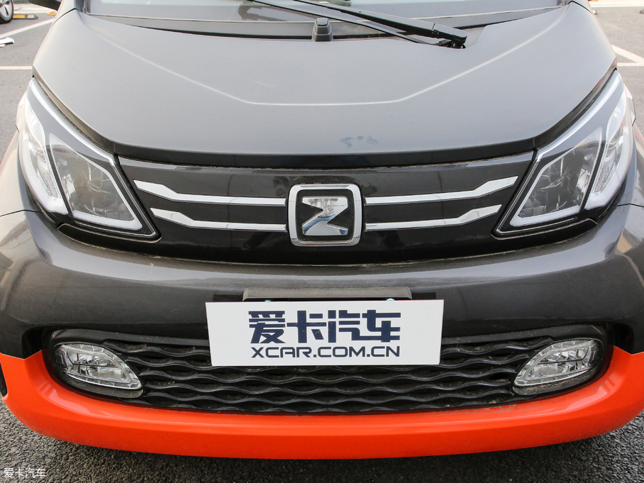 2018�̩E200 ���R��