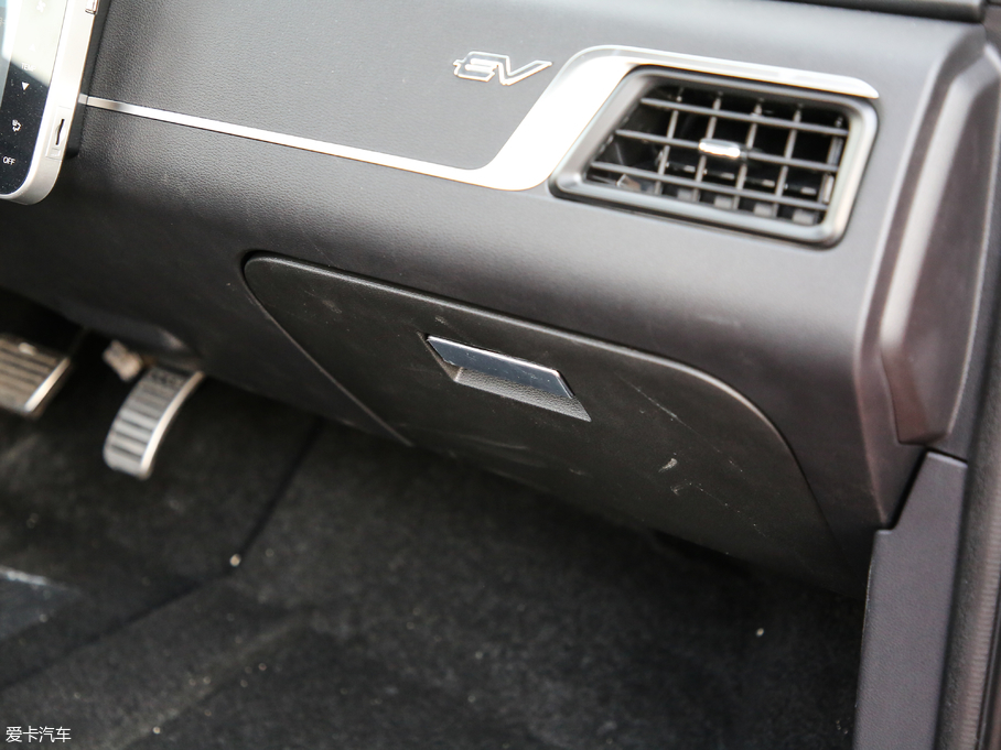 2018�̩E200 ���R��