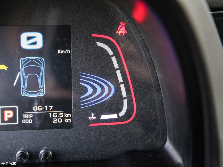 2018�̩E200 ���R��