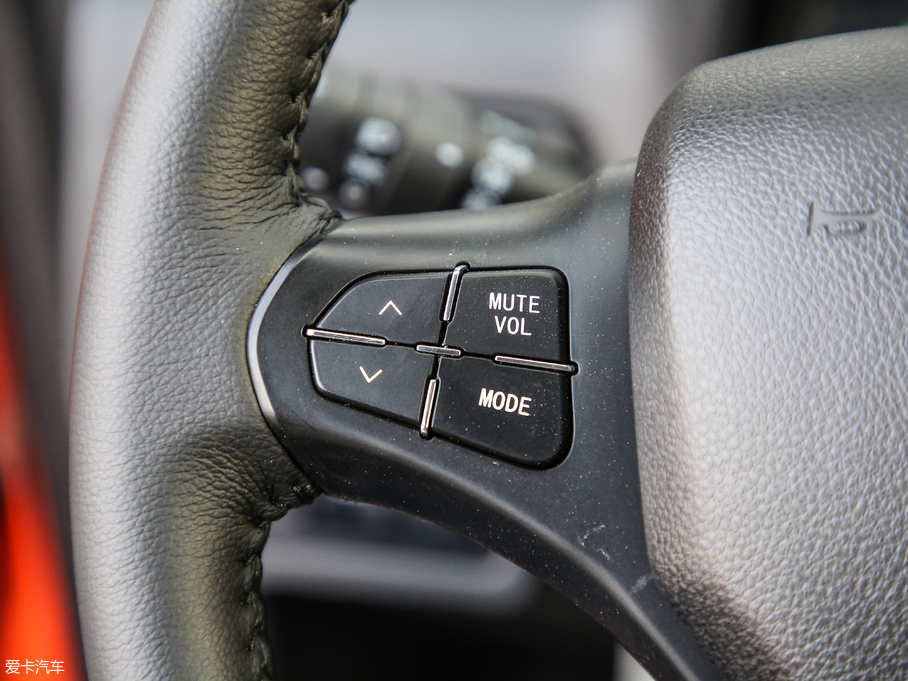 2018�̩E200 ���R��