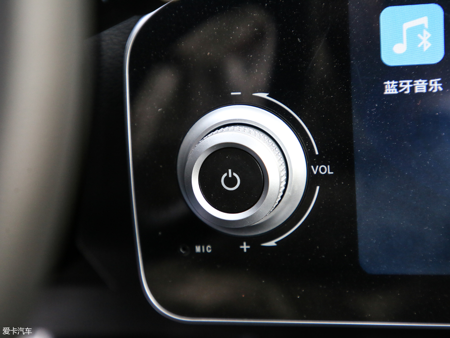 2018�̩E200 ���R��