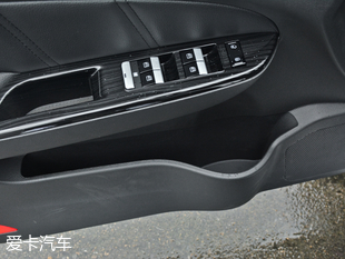 力帆汽車2018款力帆650 EV