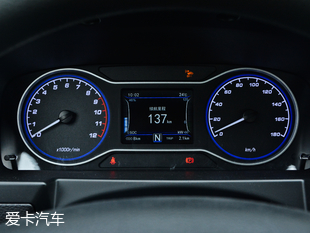 力帆汽車2018款力帆650 EV