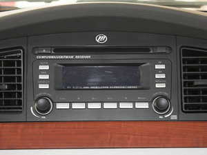 2010款1.5L 手动精英型 音响调节