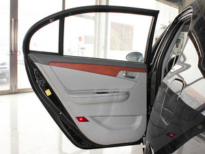 2010款1.5L 手动精英型 空间座椅