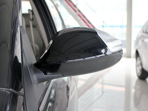 2010款1.5L 手动精英型 后视镜