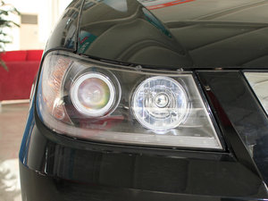 2010款1.5L 手动精英型 细节外观