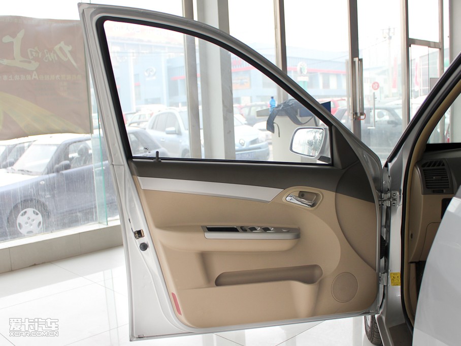 2010������520i 1.3DX �քӻ�����