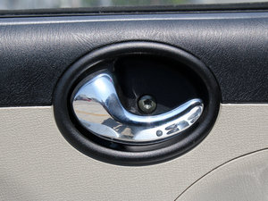 2010款1.3L 手动舒适版 空间座椅