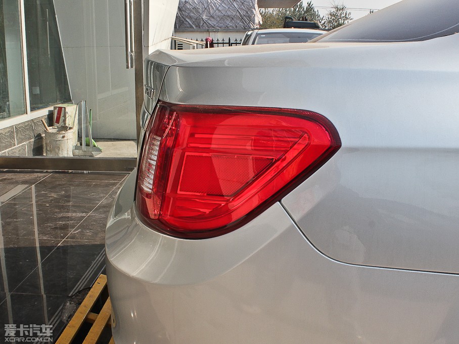 2013������720 1.8L �քӺ��A��