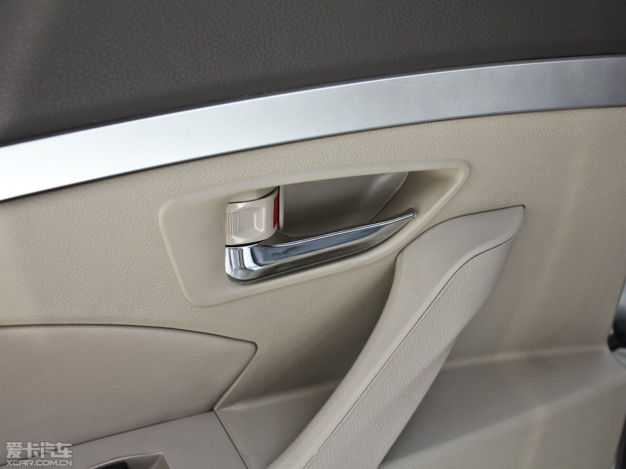 2013������720 1.8L �քӺ��A��