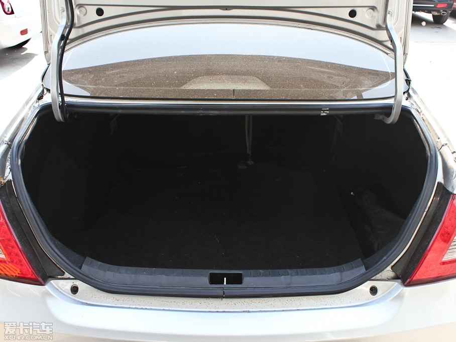 2013������720 1.8L �քӺ��A��