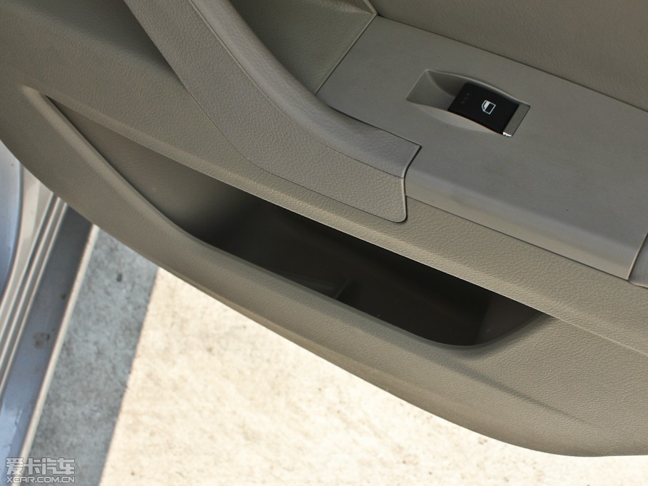 2013������720 1.8L �քӺ��A��