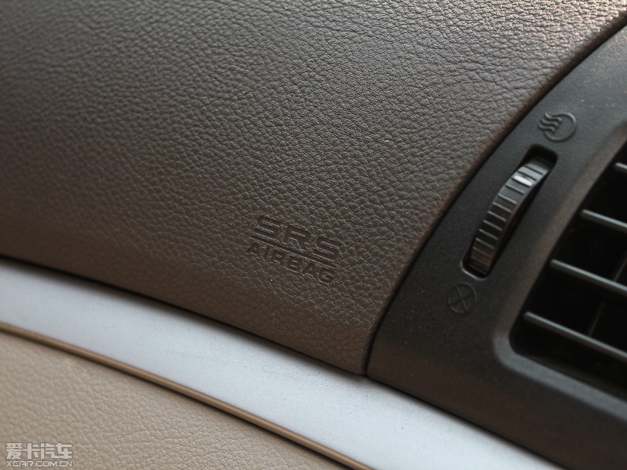 2013������720 1.8L �քӺ��A��