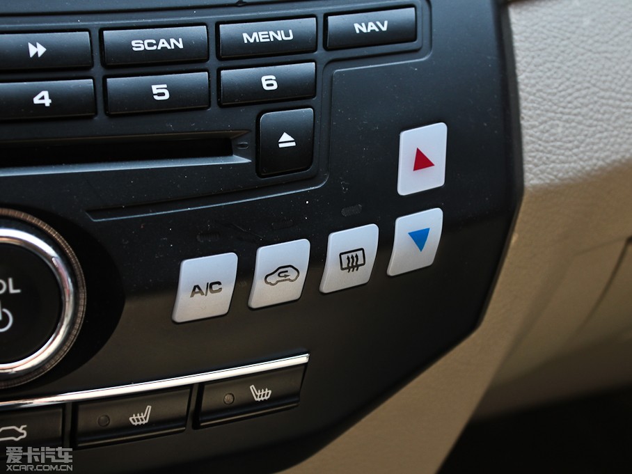 2013������720 1.8L �քӺ��A��