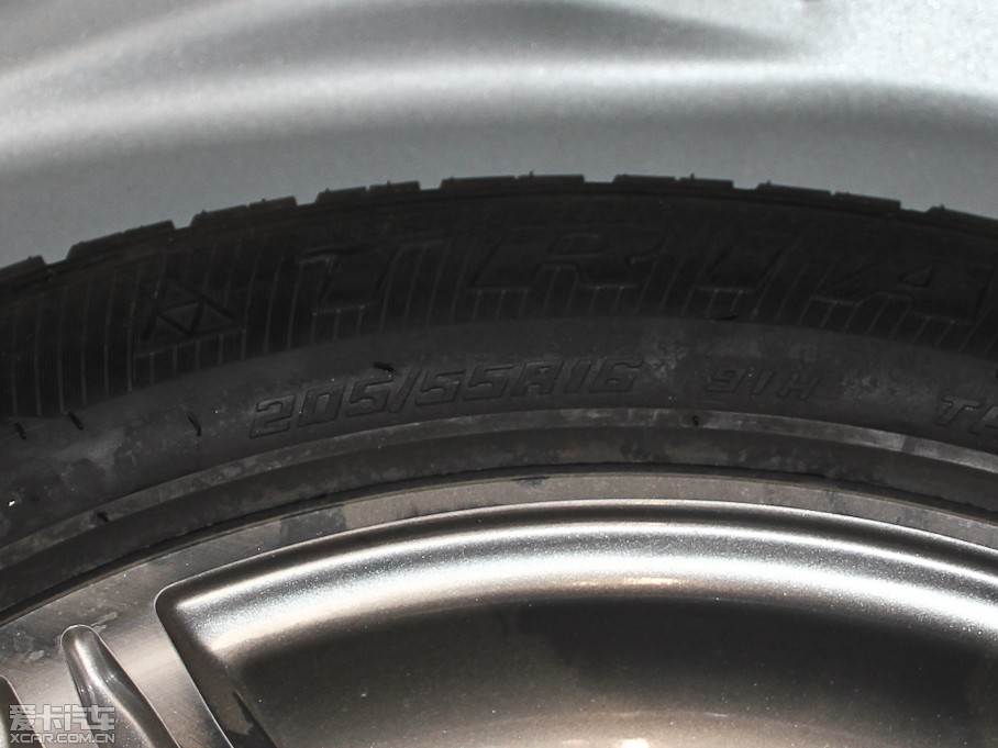 2013������720 1.8L �քӺ��A��