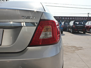 2013款1.8L 手动豪华版 尾灯