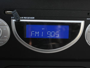 2012款冠军版 1.3L 酷行 中控台显示屏