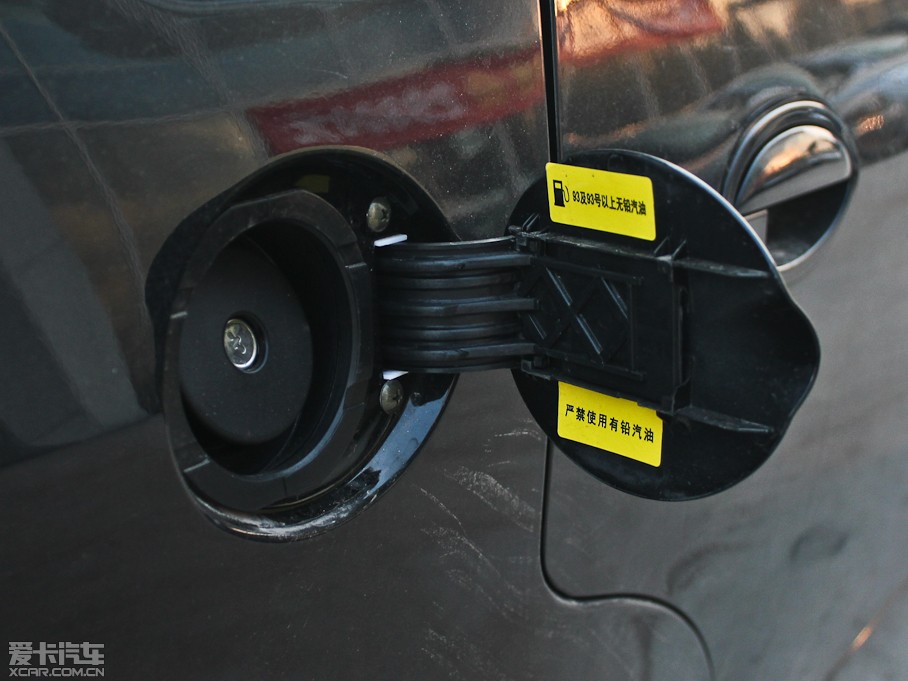 2011520 I(lng) 1.3L m