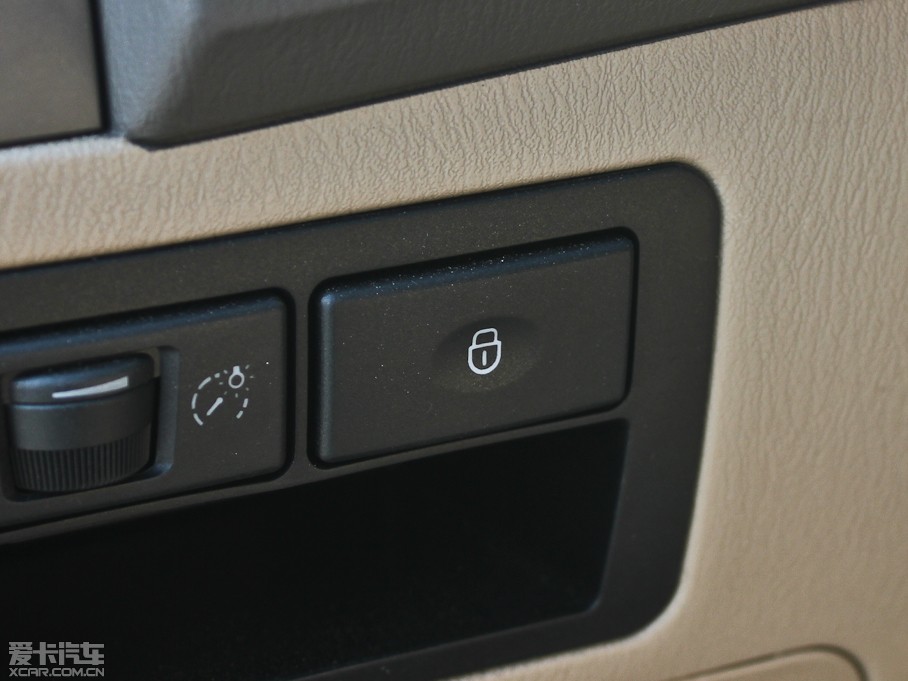 2011������520i 1.3L ���m��