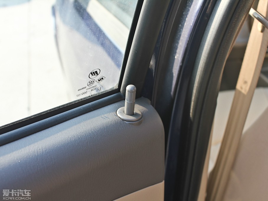 2011������520i 1.3L ���m��